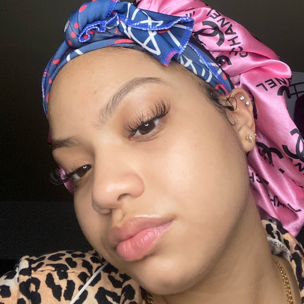 Meet your Posher, Rosalia